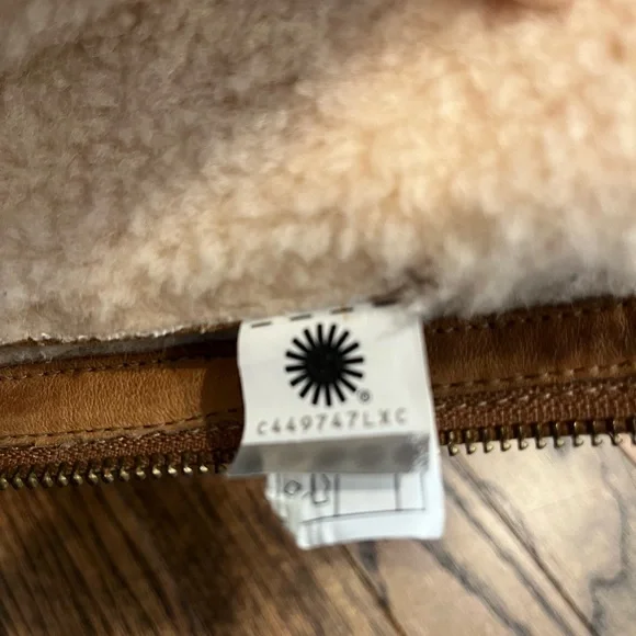 Super Cute Ugg Lace Up Boots Size 6.5 - Picture 7 of 9